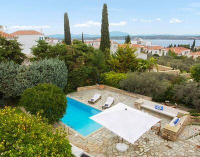 Villa Icarios